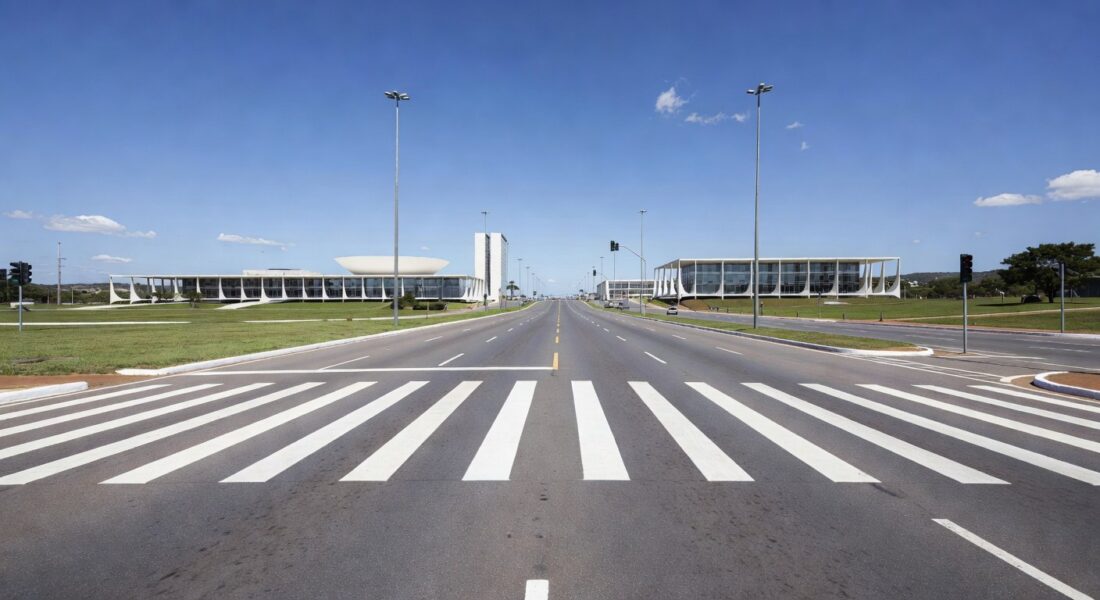 Faixa de pedestre em avenida de Brasília, celebrando 29 anos com redução de 70% em atropelamentos pelo Detran-DF.