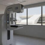 Sala de mamografia em hospital público do Distrito Federal para diagnóstico de câncer de mama