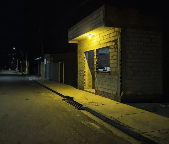 Fachada de bar em Ceilândia, DF, relacionado a condenação judicial por agressão de seguranças