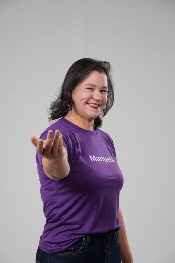 Manuela Andrade consolida favoritismo e amplia base para a CLDF em 2026